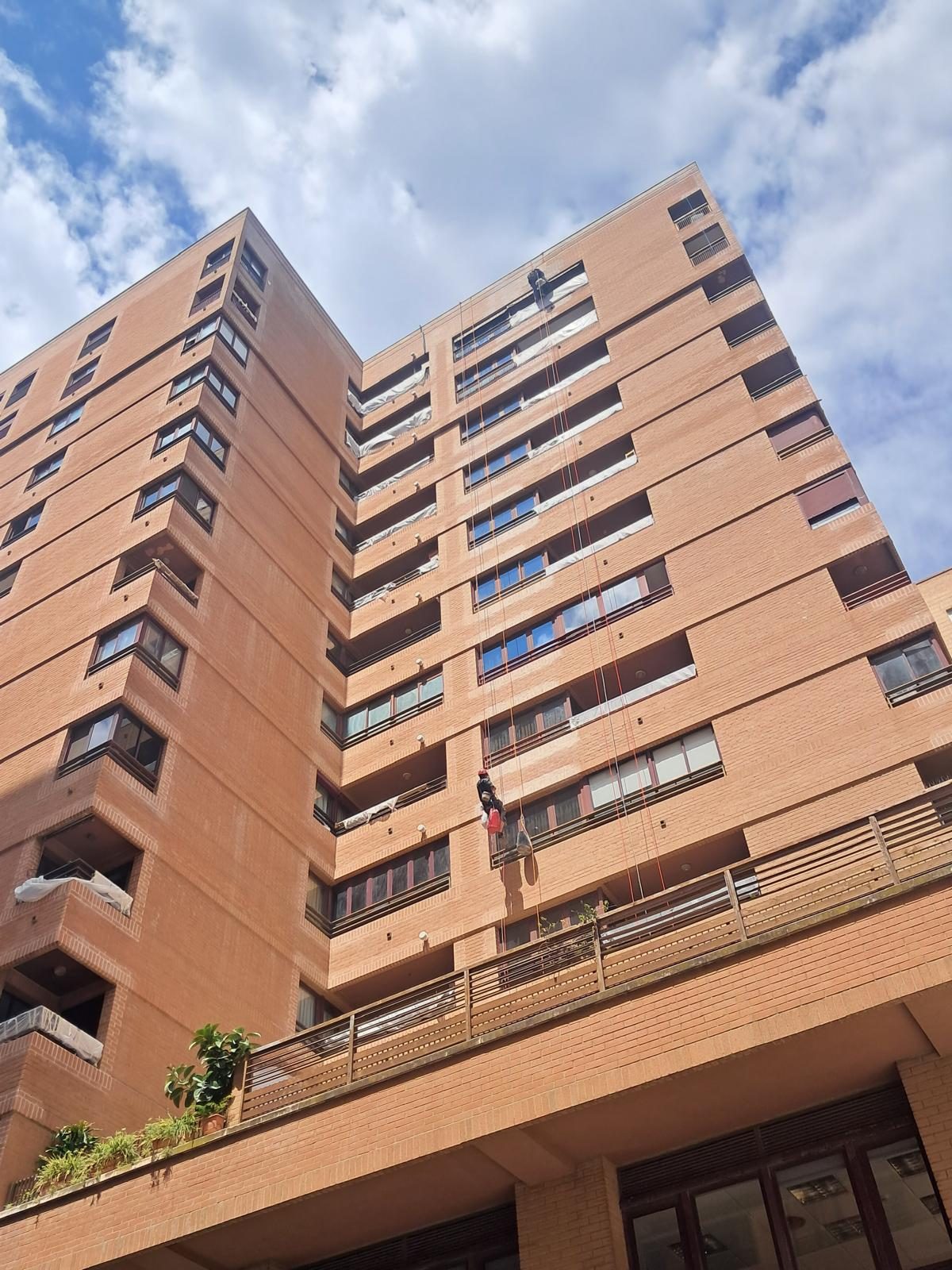 Edificio residencial en ladrillo